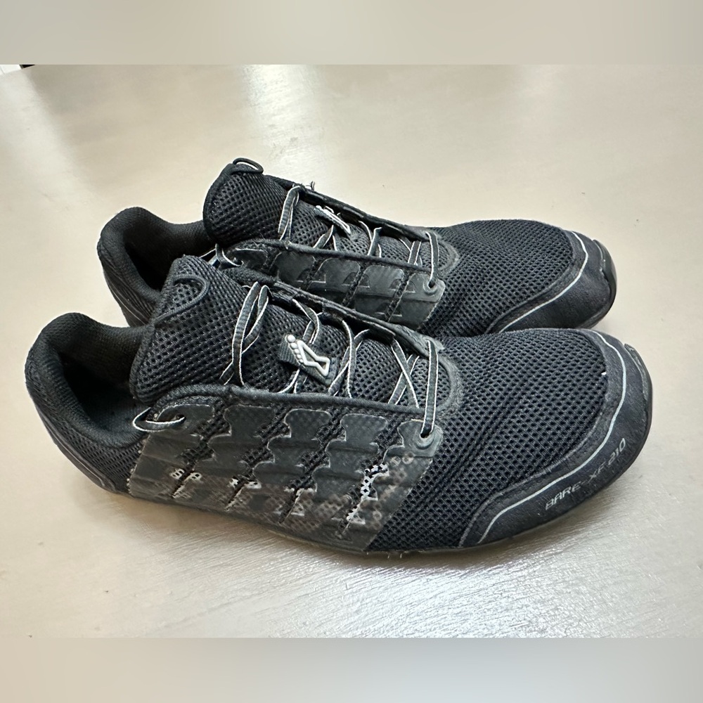 Inov-8 Bare-XF 210 V2 Black Barefoot Fitness Training Shoes Women 8.5 / Men 7